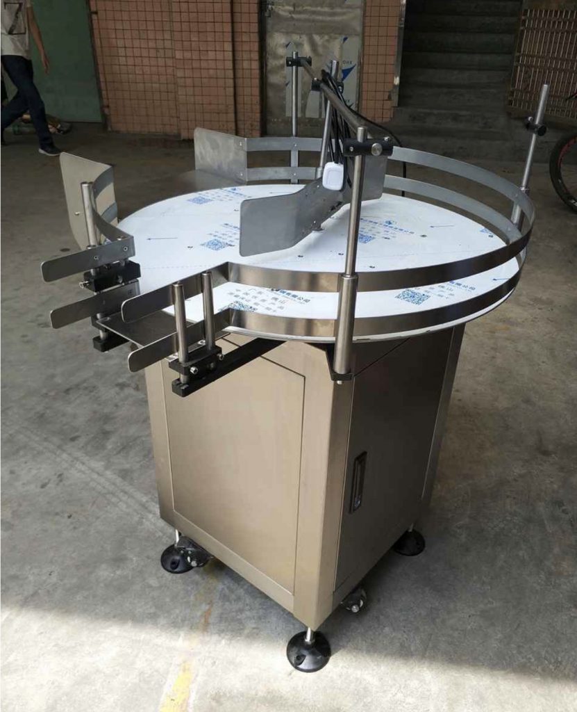 AUTOMATIC LABELING MACHINE - GOLD SEAL MACHINERY